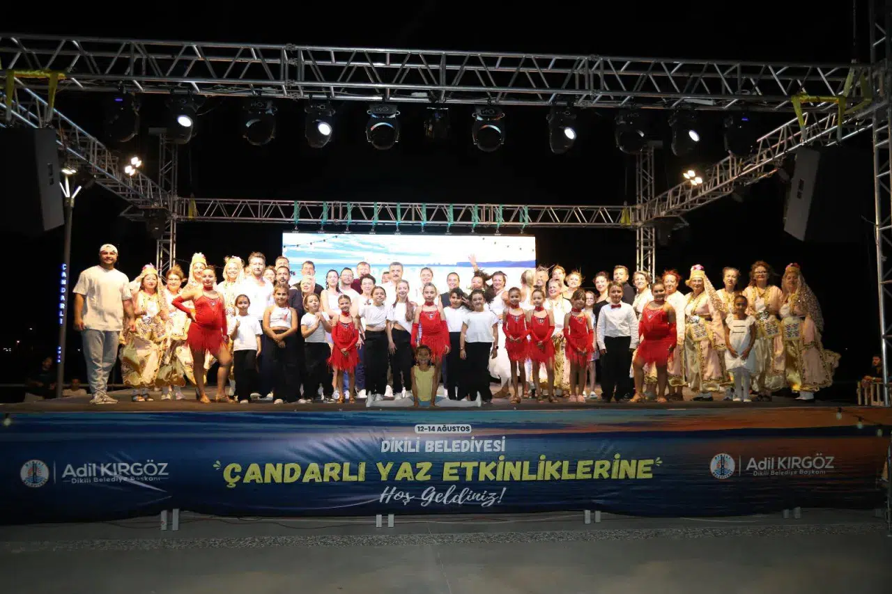 Çandarlı’da yaz akşamları kültür ve sanatla taçlandı