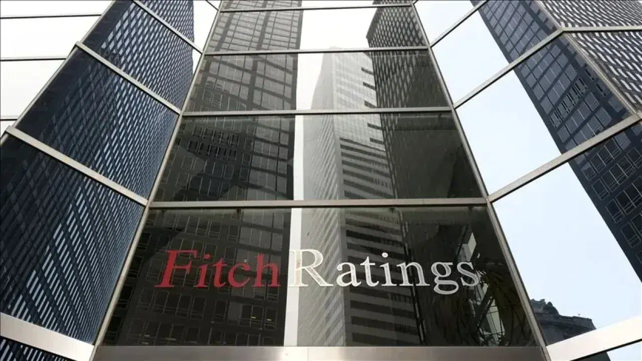 Fitch, İngiltere'nin Kredi Notunu Onayladı