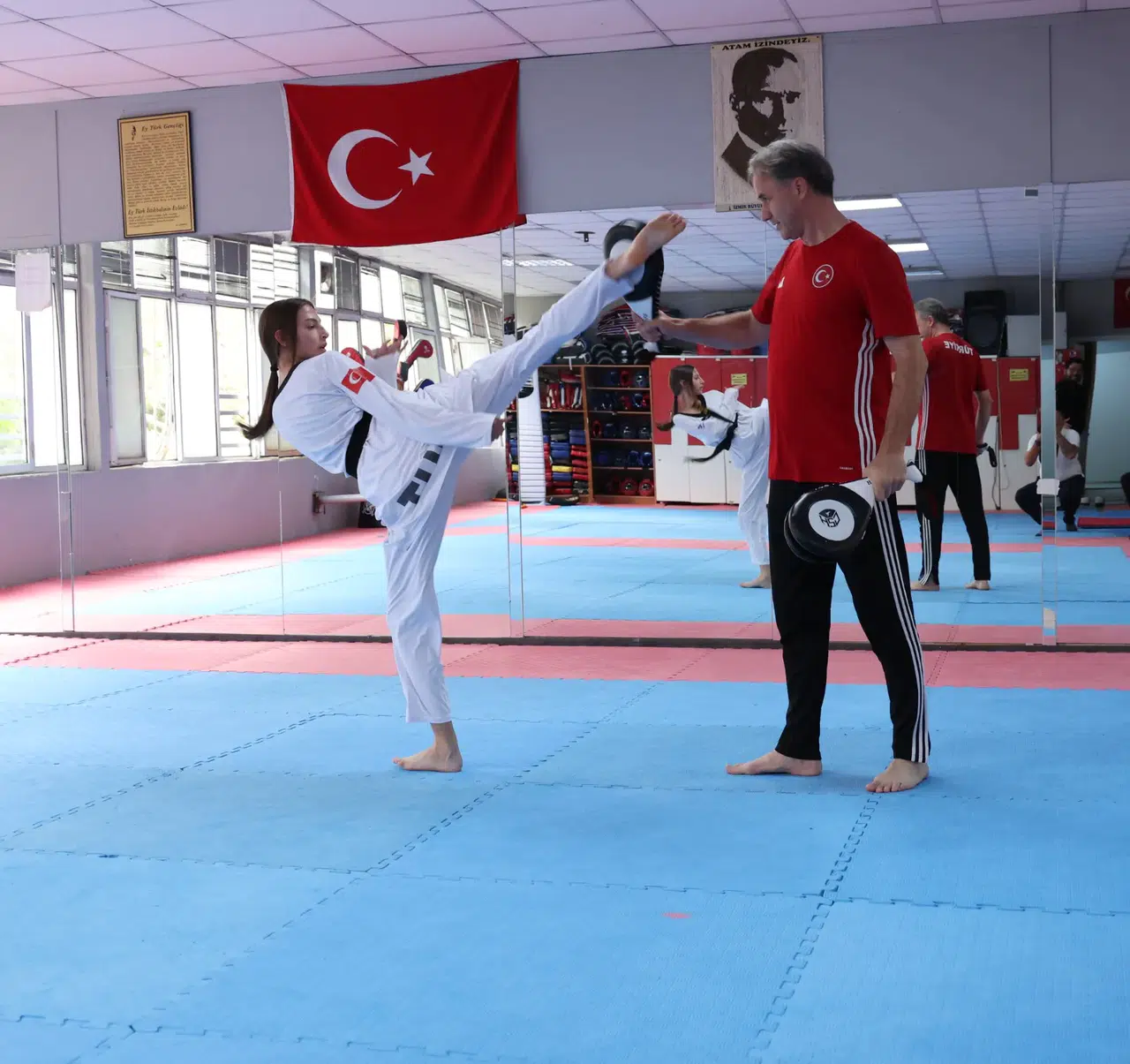 İzmir’in altın kardeşlerinden çifte madalya