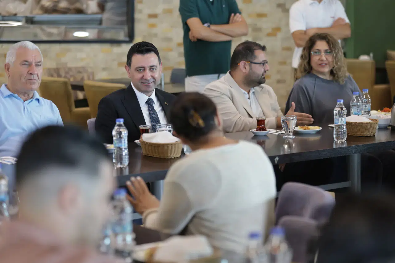 Başkan Önal, Muhtarlarla Bir Araya Geldi