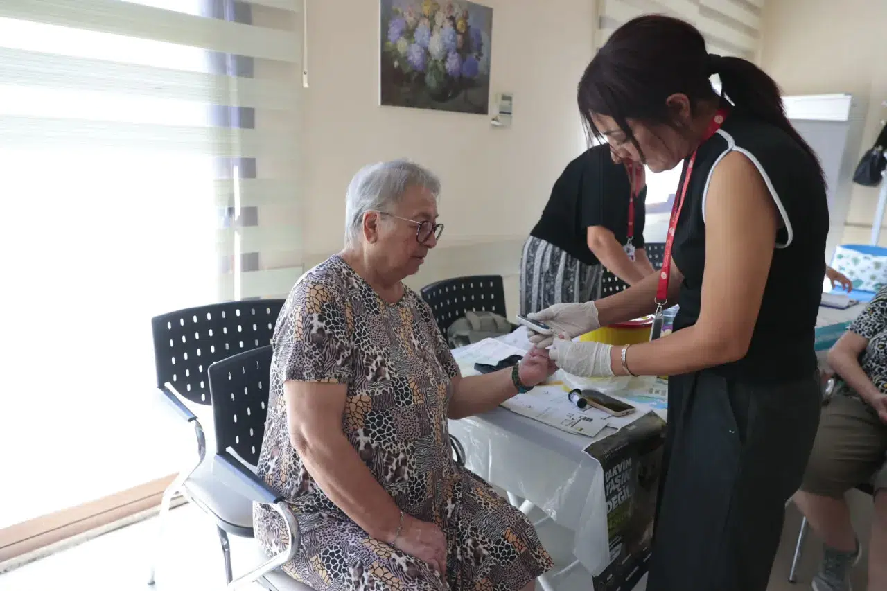 Konak’ın ‘İleri Yaş’ üyelerine ücretsiz sağlık taraması