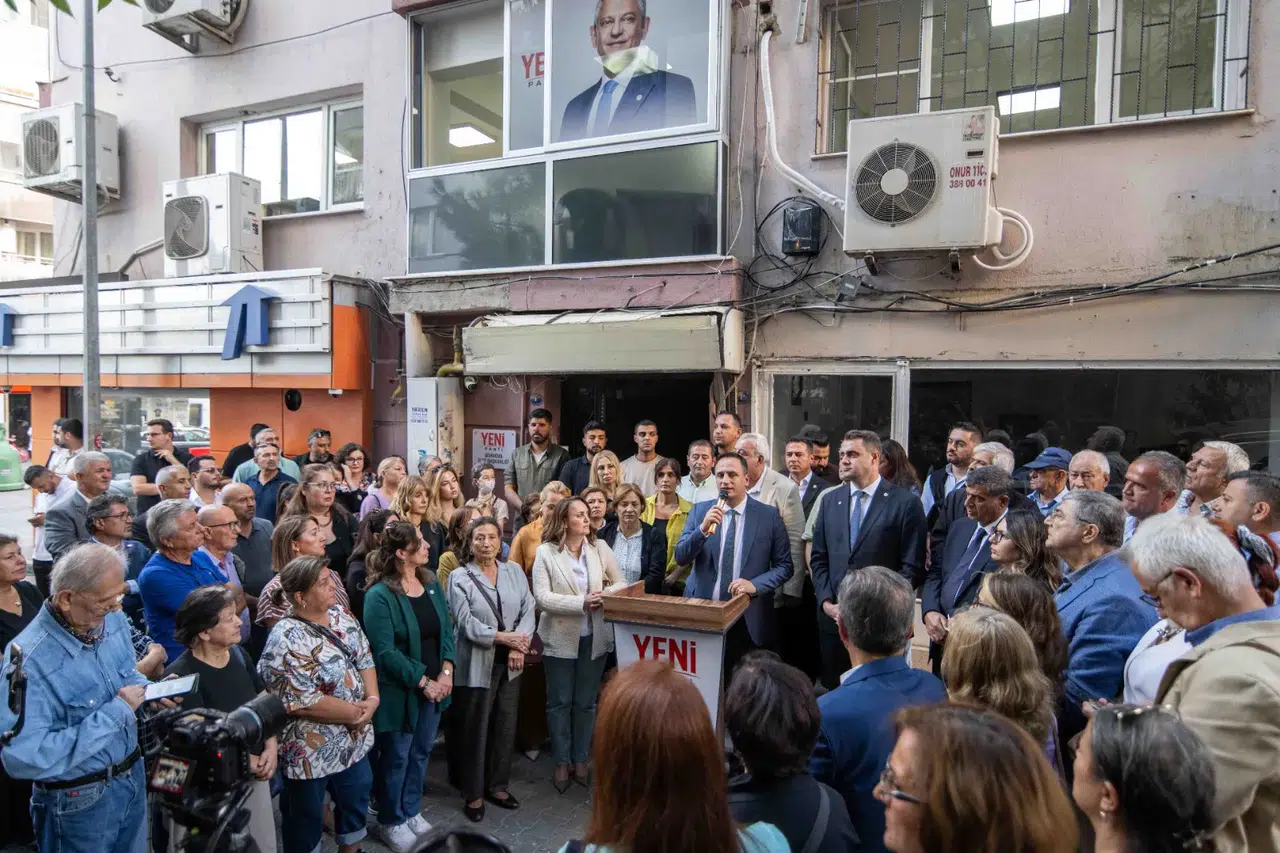 Başkan Güç Bornova’dan Seslendi: “Halkın İradesiyle O Koltuklardan İnecekler”