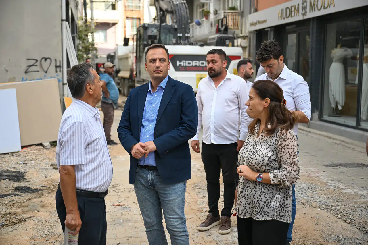 Bornova’da dev asfalt hamlesi