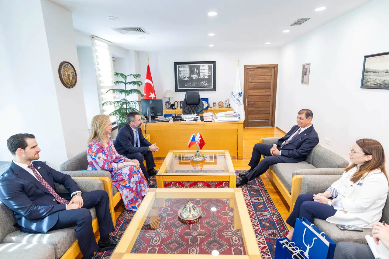 İzmir’den dünyaya yeni kapılar açılıyor