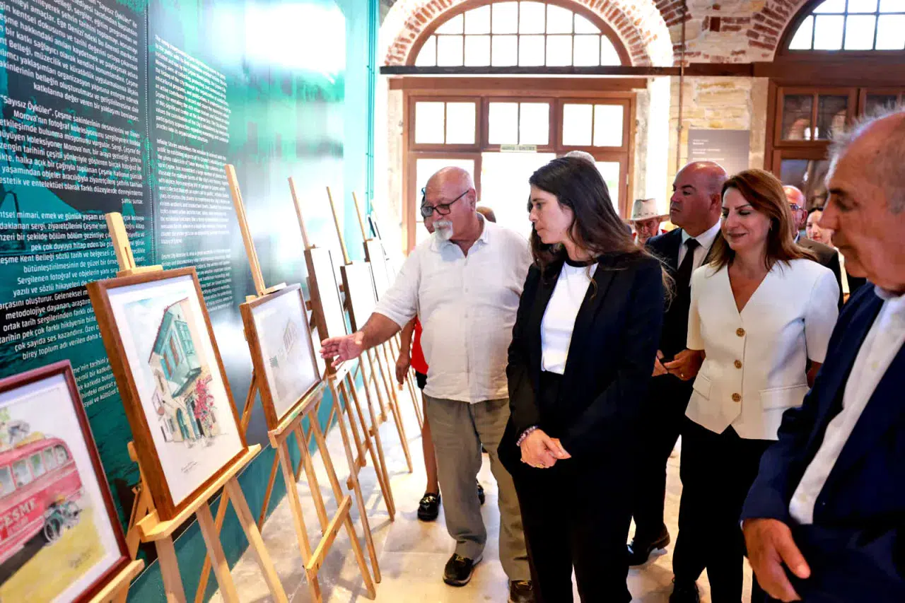 Başkan Denizli, Rasim Özgül’ün ilk kişisel sergisini ziyaret etti