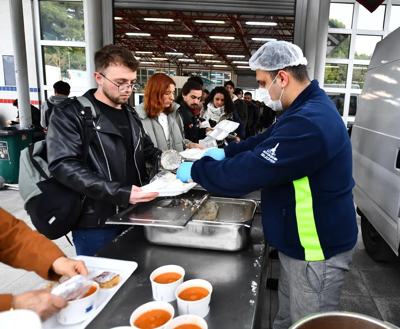 Büyükşehir’den yeni eğitim döneminde beslenme desteği