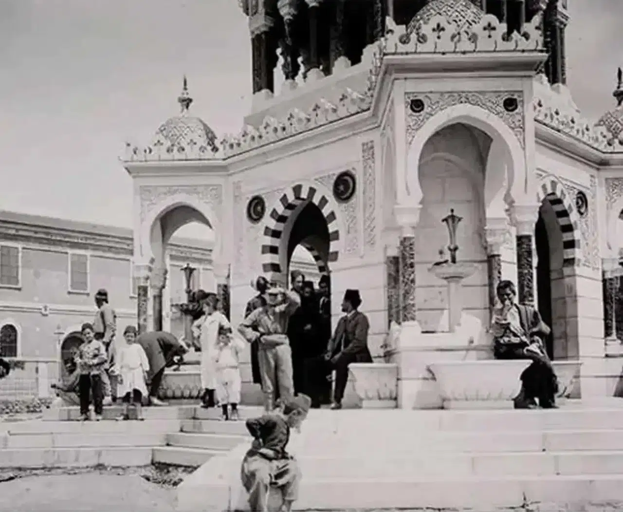 Saat Kulesi 125 yıldır İzmir’in zamanına tanıklık ediyor