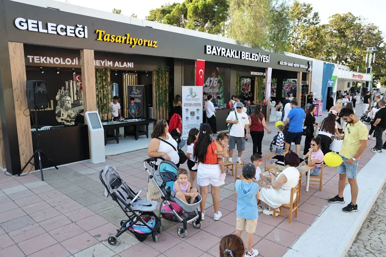 Bayraklı’nın Kültür, Sanat, Teknoloji Ve Sporu Fuarda Buluştu