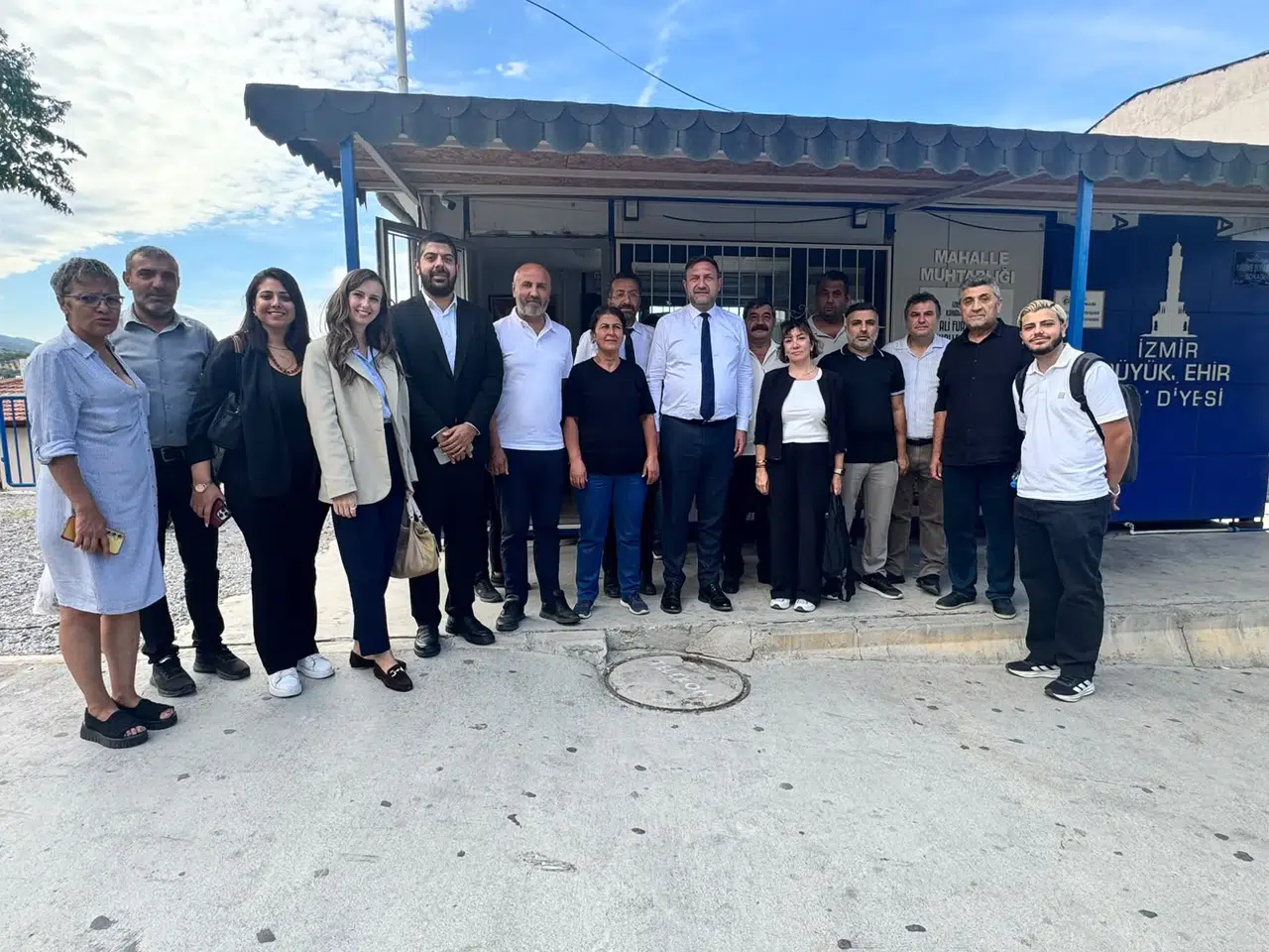 Gümrükçü’den Karabağlar’da Muhtar Çıkarması: "Sorunların Çözümünde İlk Adres Muhtarlarımızdır"