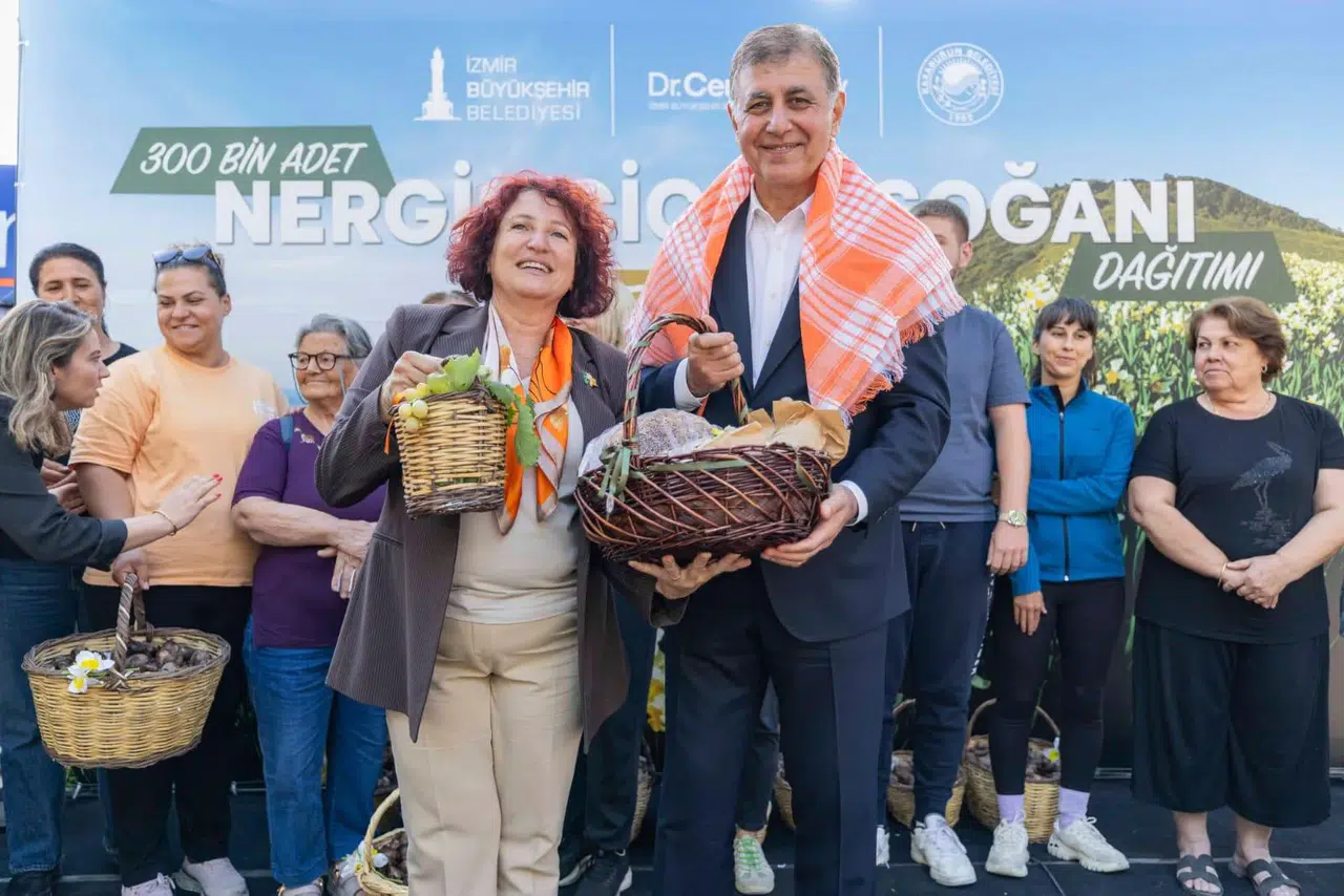 Karaburun’un nergis üretimine büyük destek