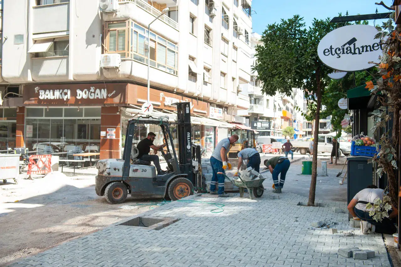 Bostanlı Cemal Bülbül Sokak’ta yenileme hamlesi başladı!