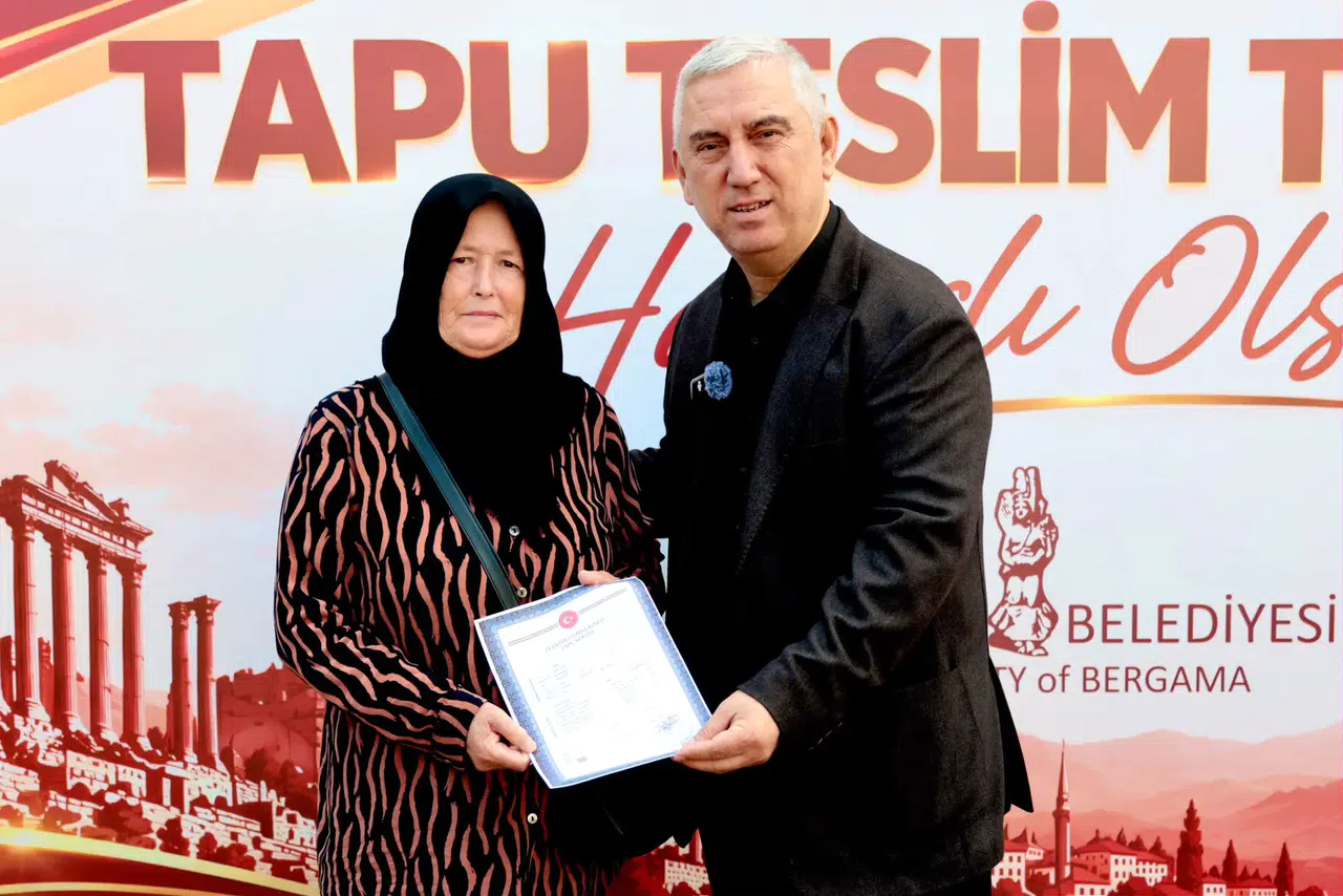 Bergama'da Hak Sahipleri Tapularına Kavuştu