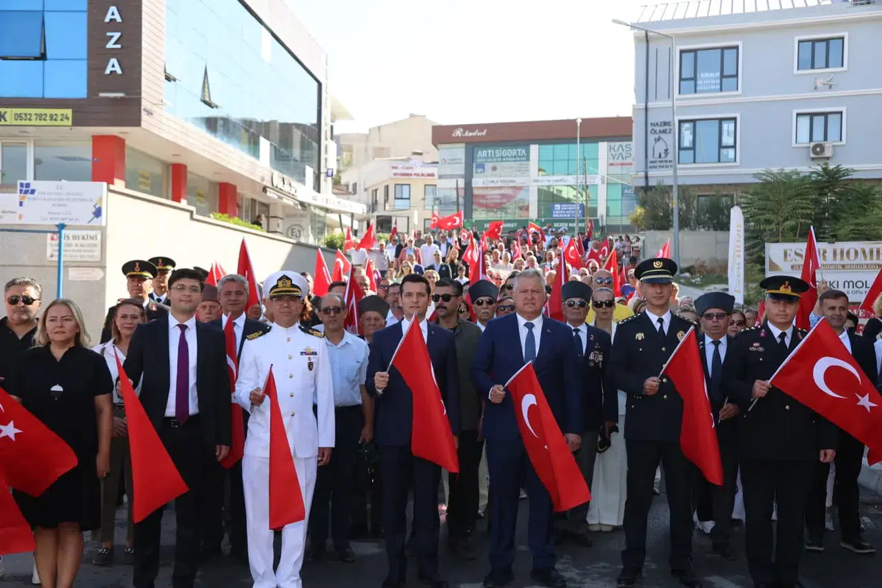 Urla’nın Kurtuluşunun 104. Yıl Dönümü Törenle Kutlandı