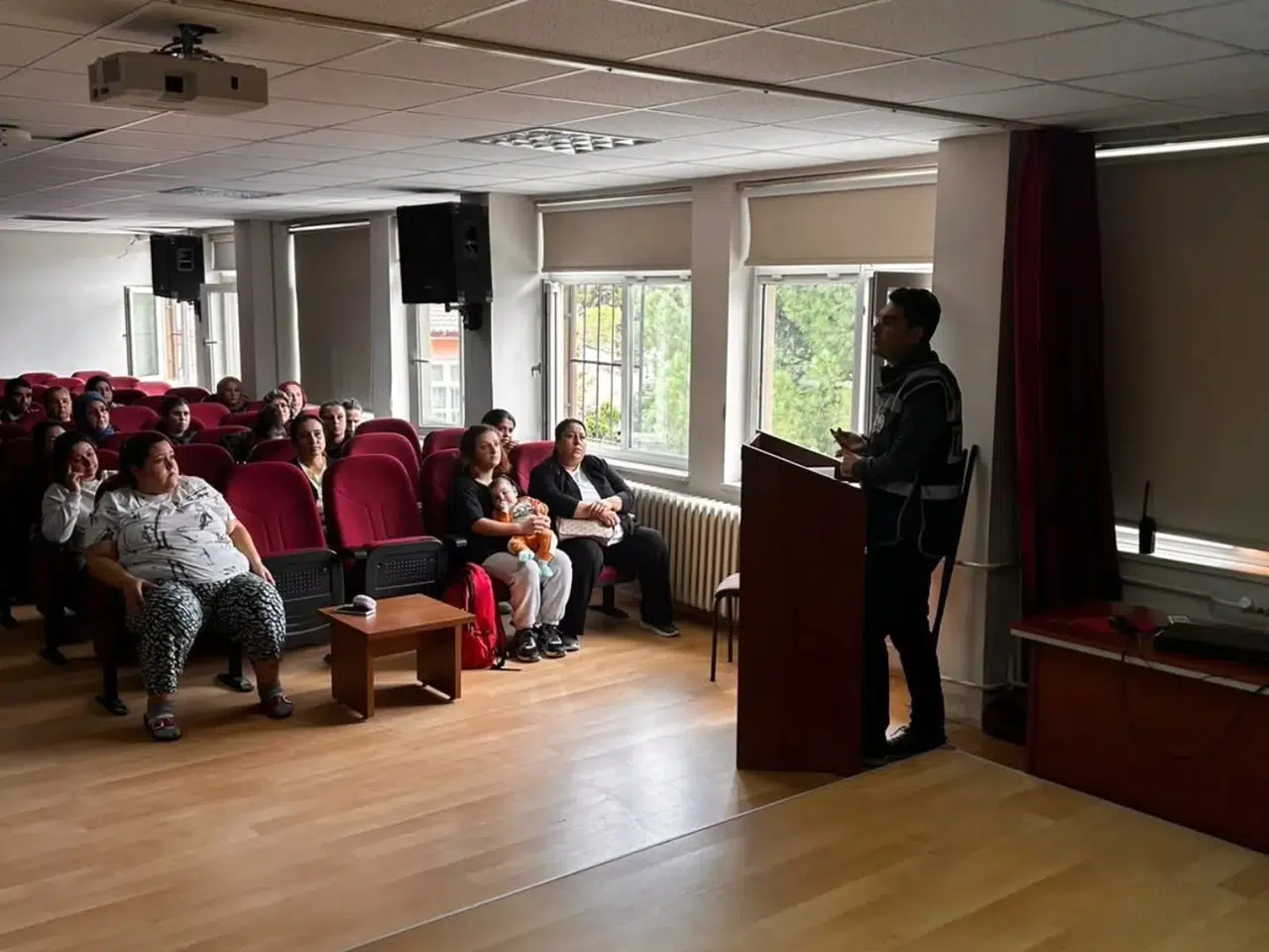 Karpuzlu’da geleceğin teminatı öğrenciler için kritik uyarılar: Emniyetten kapsamlı bilgilendirme