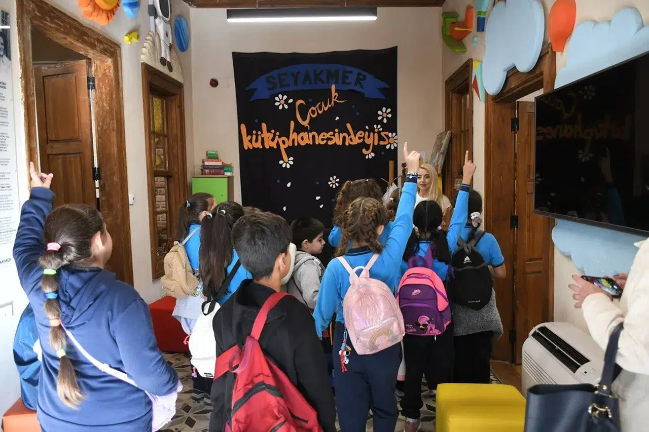 Söke’den Kuşadası’na uzanan okuma yolculuğu: Minik öğrenciler Seyakmer’de keşfe çıktı