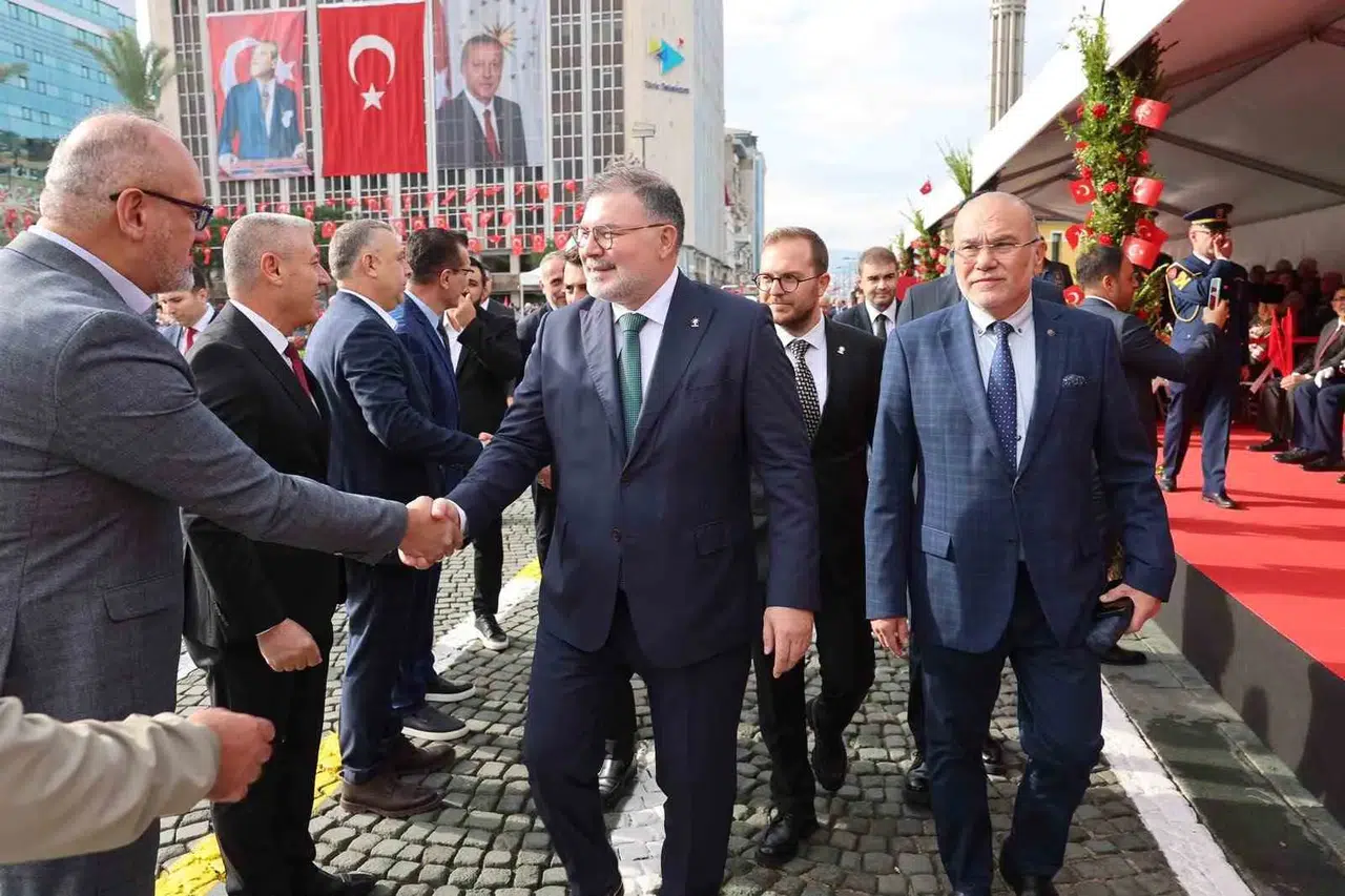 Bilal Saygılı’dan Cumhuriyet mesajı: İzmir’in enerjisi Türkiye Yüzyılı’na güç katacak