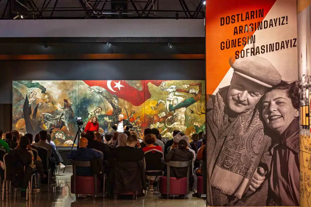 İzmir’de Nâzım Hikmet rüzgarı: Romantika sergisi sanatseverleri büyüledi