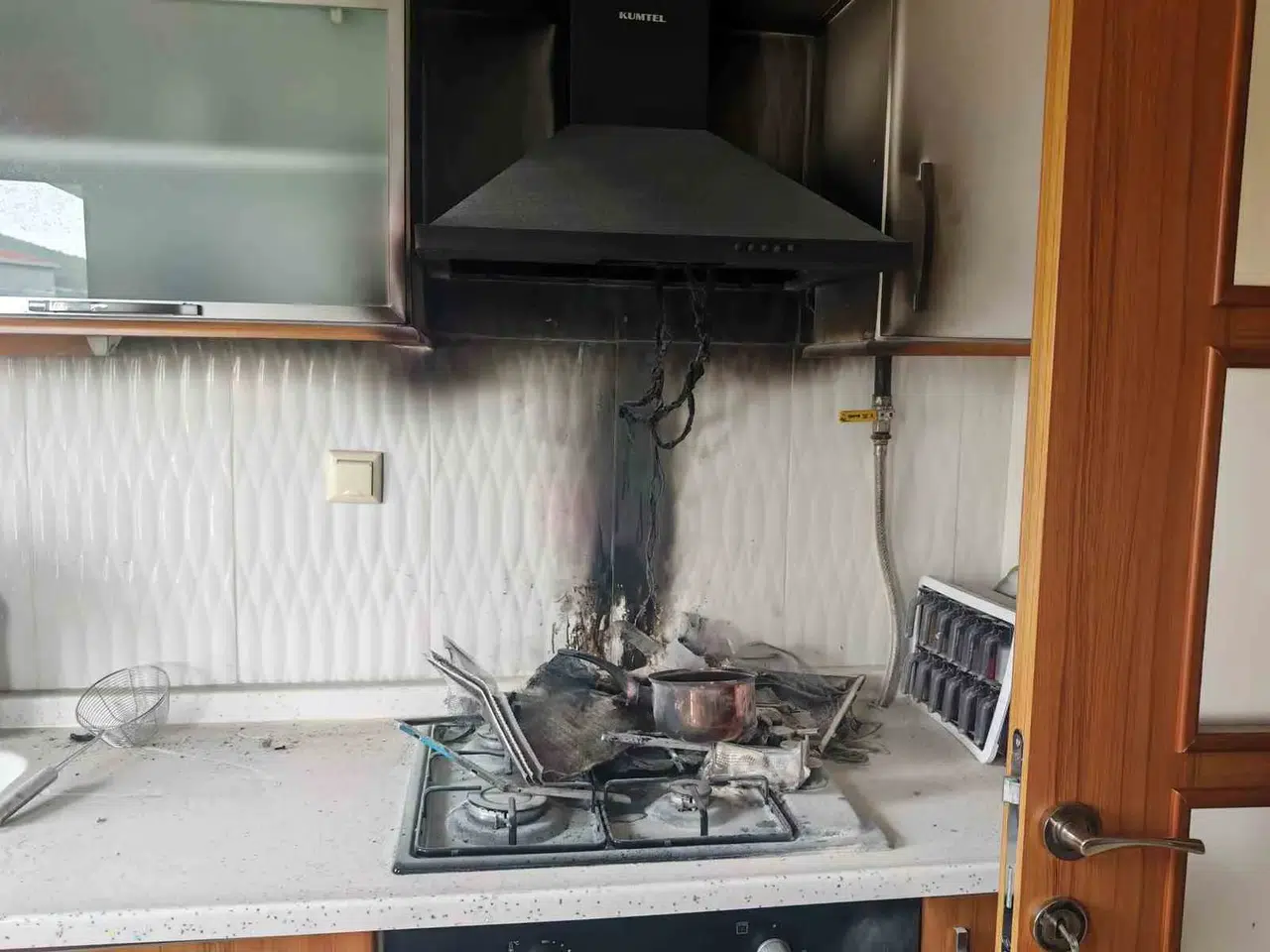 Menteşe'de korkutan mutfak yangını: İtfaiye faciayı önledi