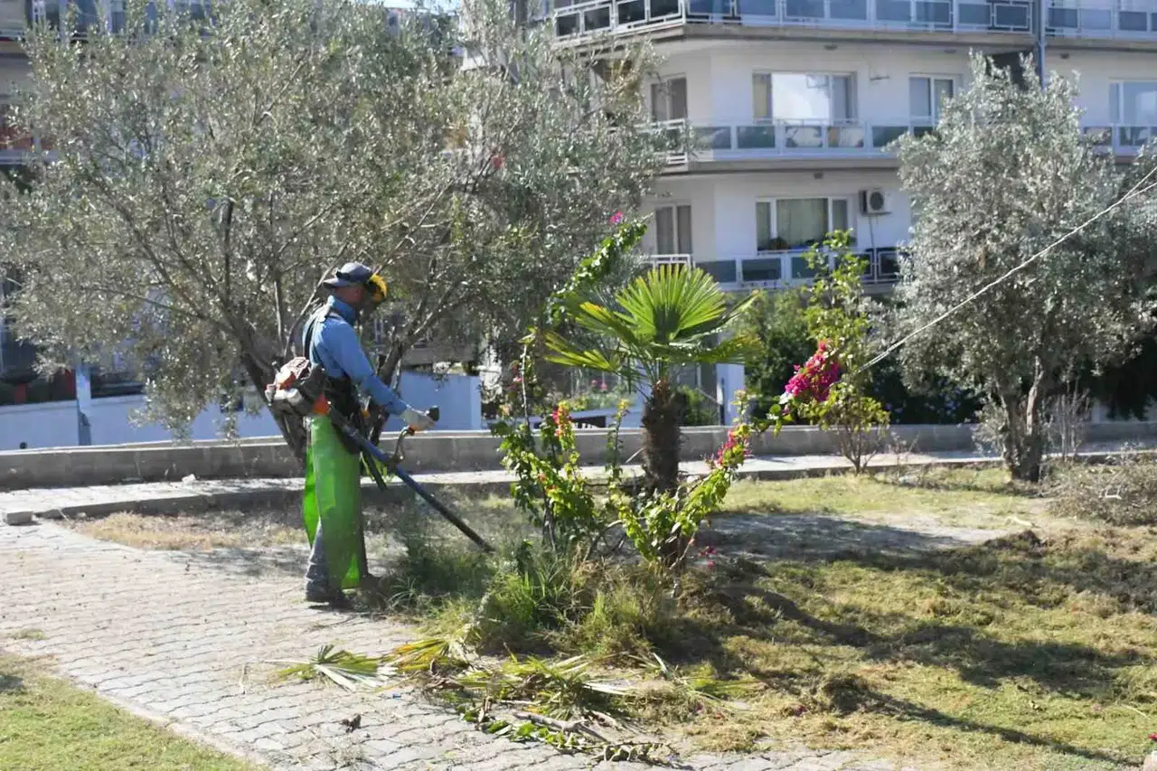 Kuşadası’nda yaşam alanları yenileniyor: Estetik dokunuşlar hız kazandı
