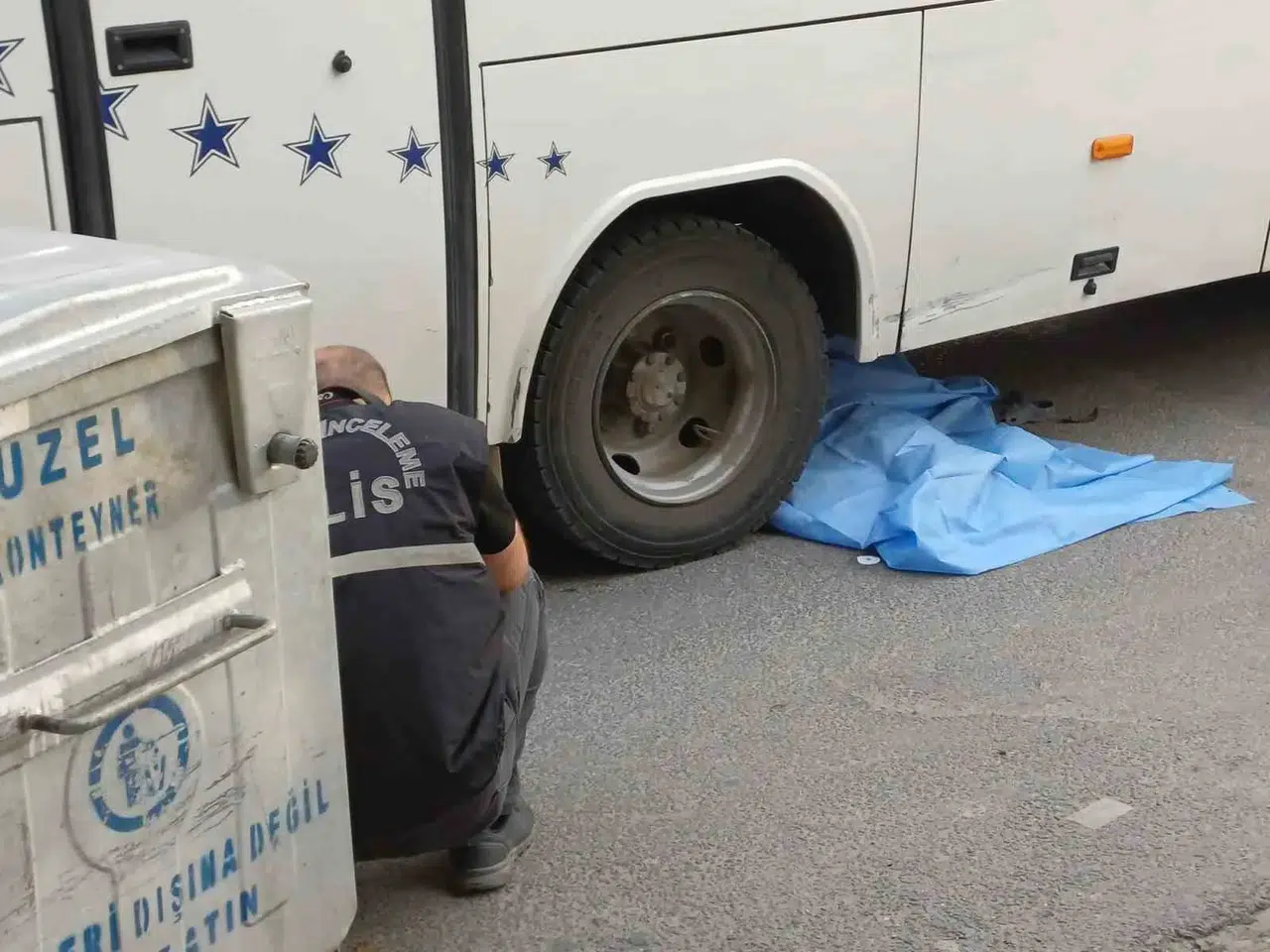 Manisa'da yürek yakan kaza: Servis minibüsünün çarptığı 8 yaşındaki çocuk yaşamını yitirdi
