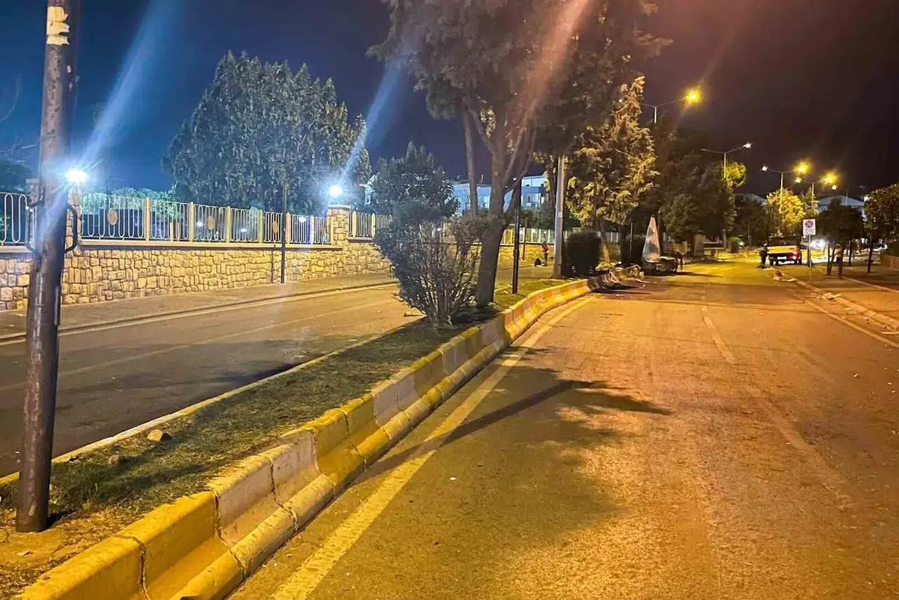 Efeler’de pazar sonrası hijyen operasyonu: Sokaklar pırıl pırıl oluyor