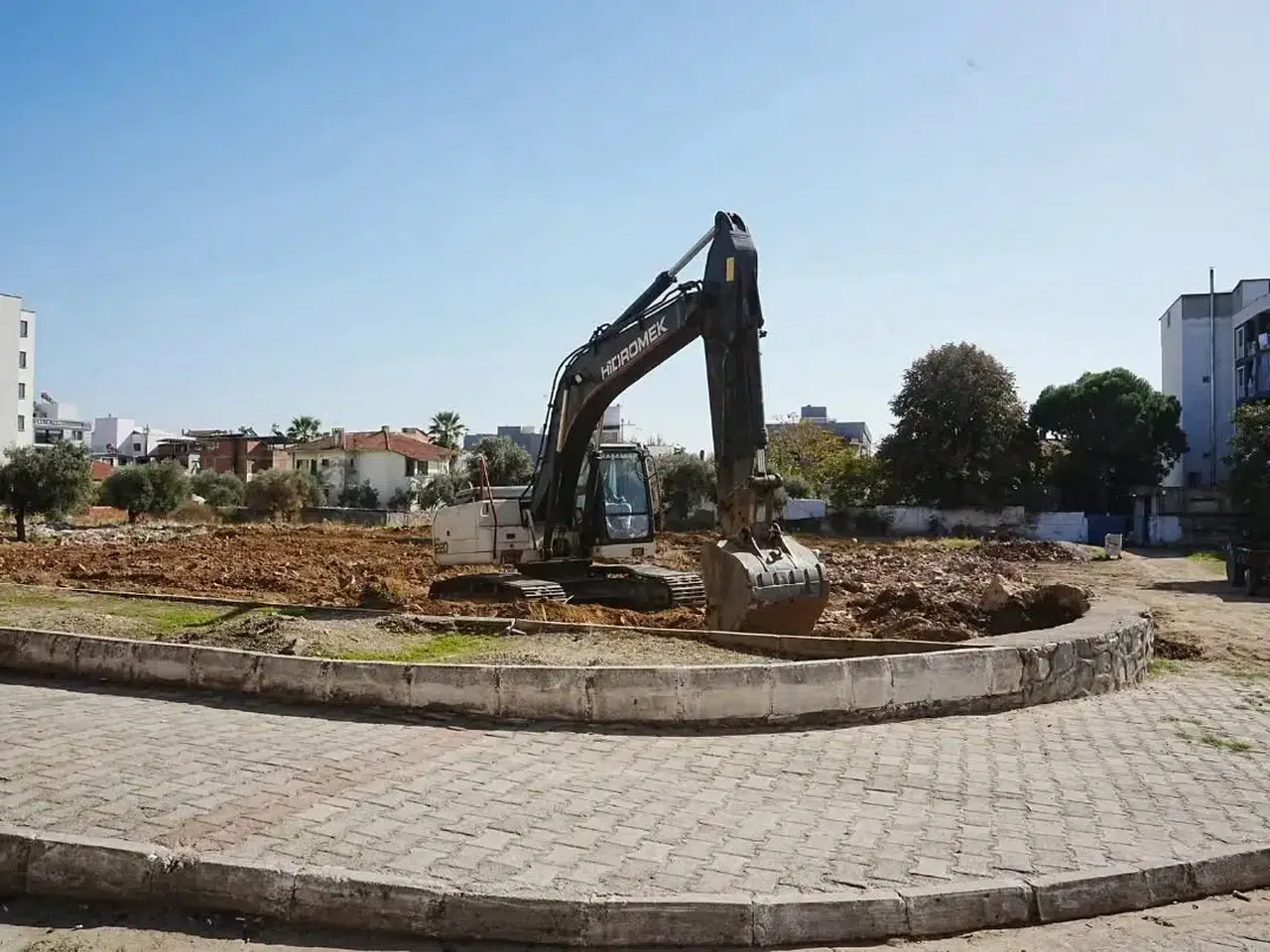 Ortaklar'da pazar yeri heyecanı: Modern tesis için ilk kazma vuruluyor