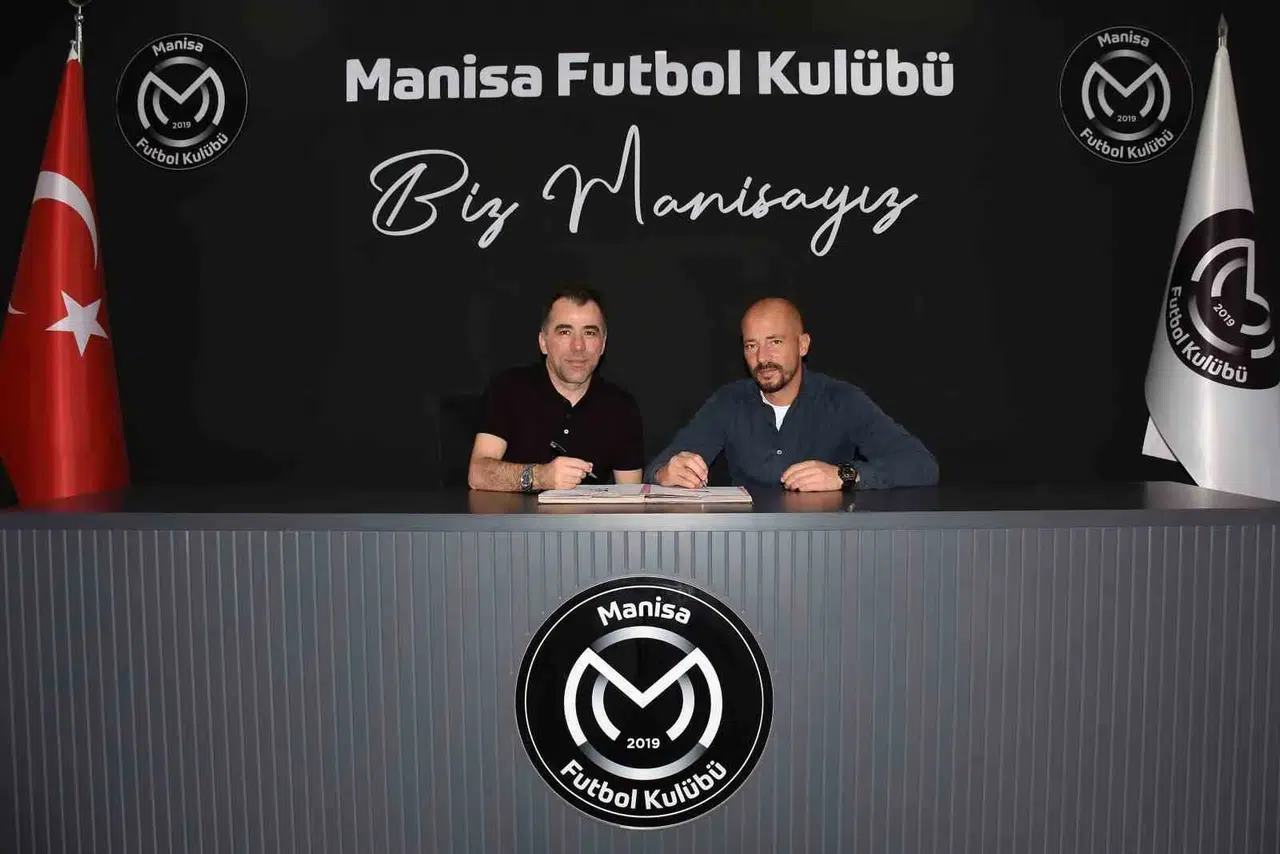 Manisa FK’da rota yeniden çizildi: İmzalar Nestor El Maestro için atıldı