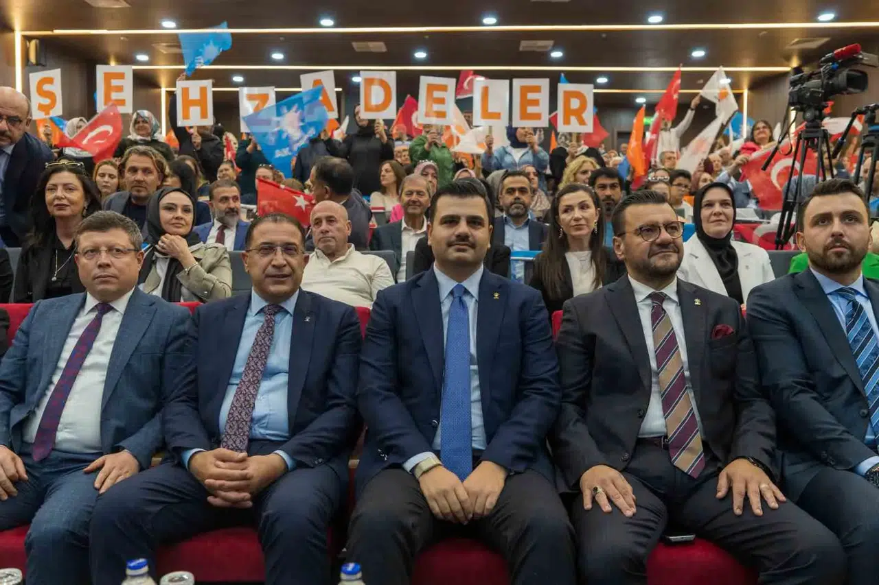 AK Partili İnan'dan Manisa'da sert çıkış: "Rüşvetin adresi benzinlikler olmasın"