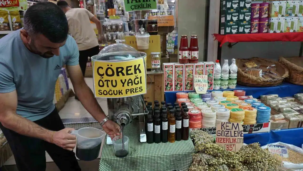 Mevsim geçişlerinde kalkan etkisi: Çörek otu yağı ile bağışıklığınızı zırhlayın