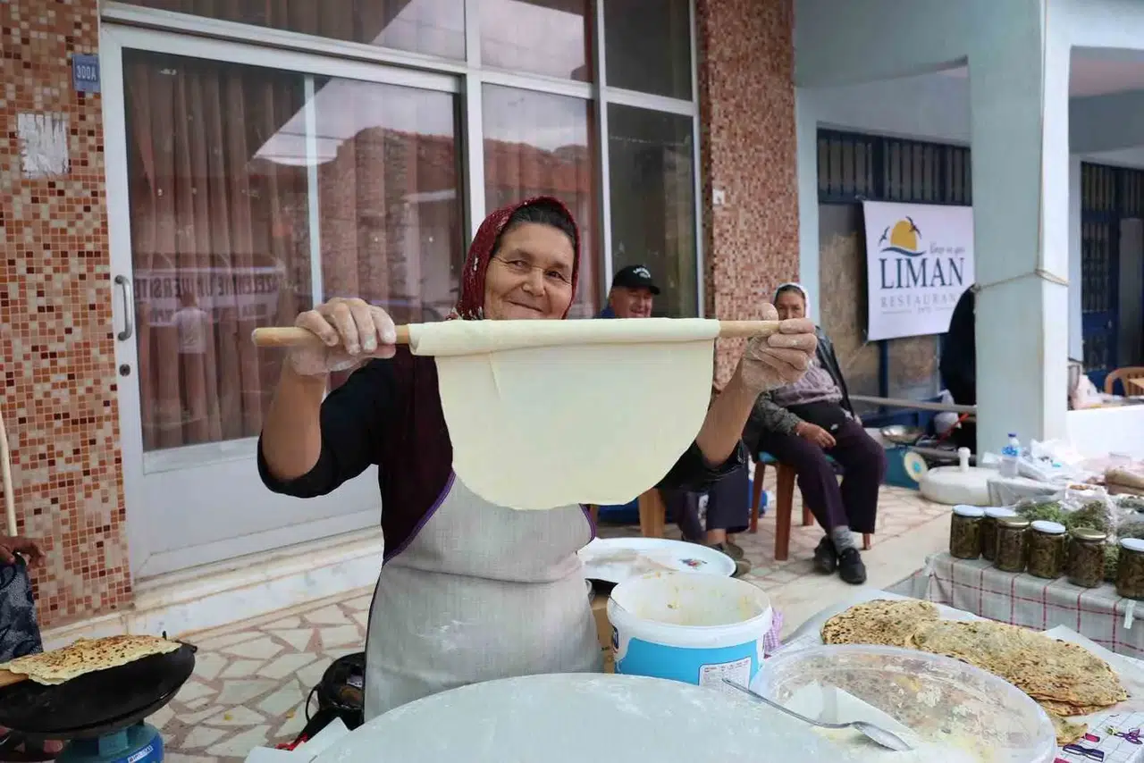Taşlıca’nın lezzet rotası festival coşkusuyla birleşti: Yerel üreticiler vitrine çıktı