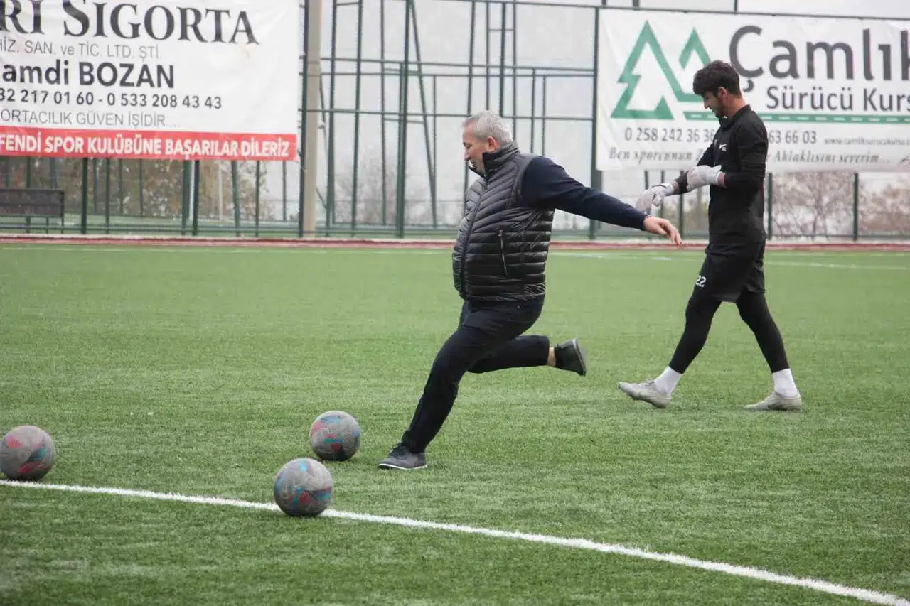 Denizli İdman Yurdu'nda alarm zilleri: Transfer hataları puan kaybını getirdi