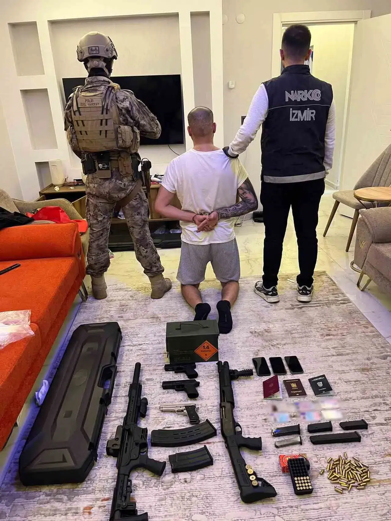 Ege'de nefes kesen operasyon: Almanya'nın aradığı suç makinesi İzmir'de kıskıvrak yakalandı