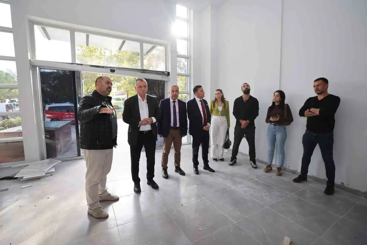 Yunusemre’de eğitim seferberliği: Öğretmenler Günü’ne özel dev yatırım