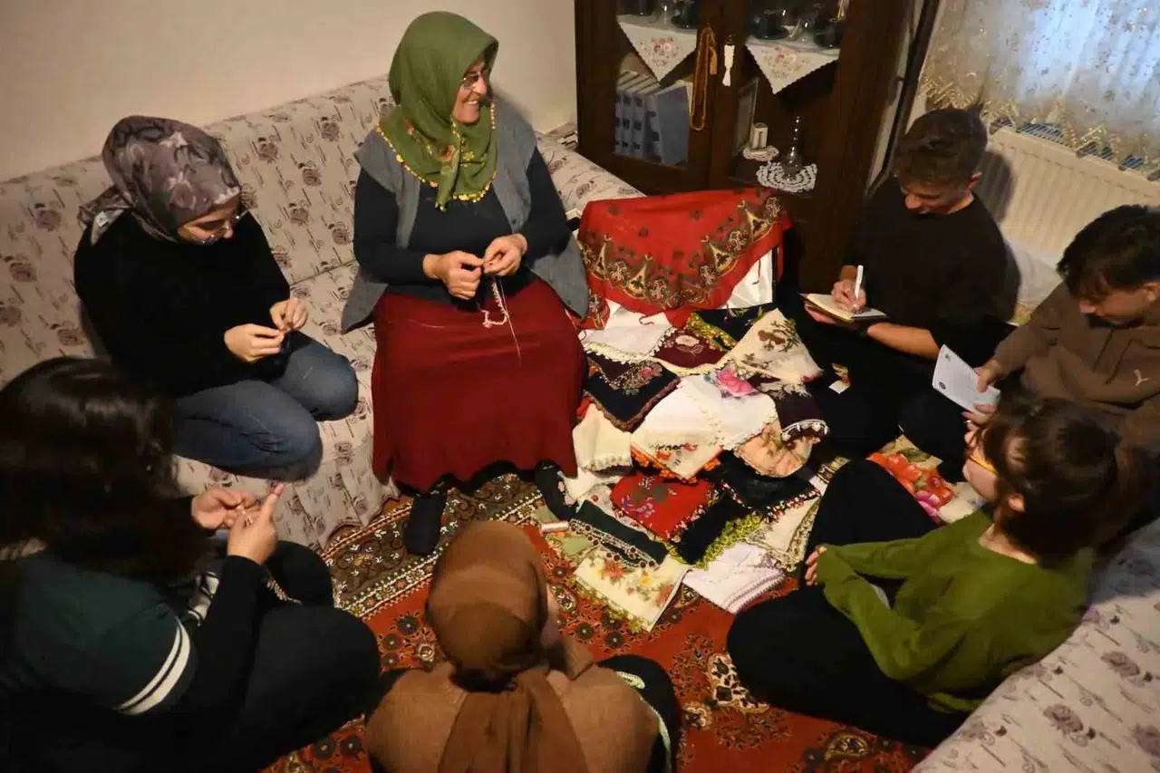 Anadolu’nun sessiz mektupları gün yüzüne çıkıyor: Gençlerden kültürel miras seferberliği
