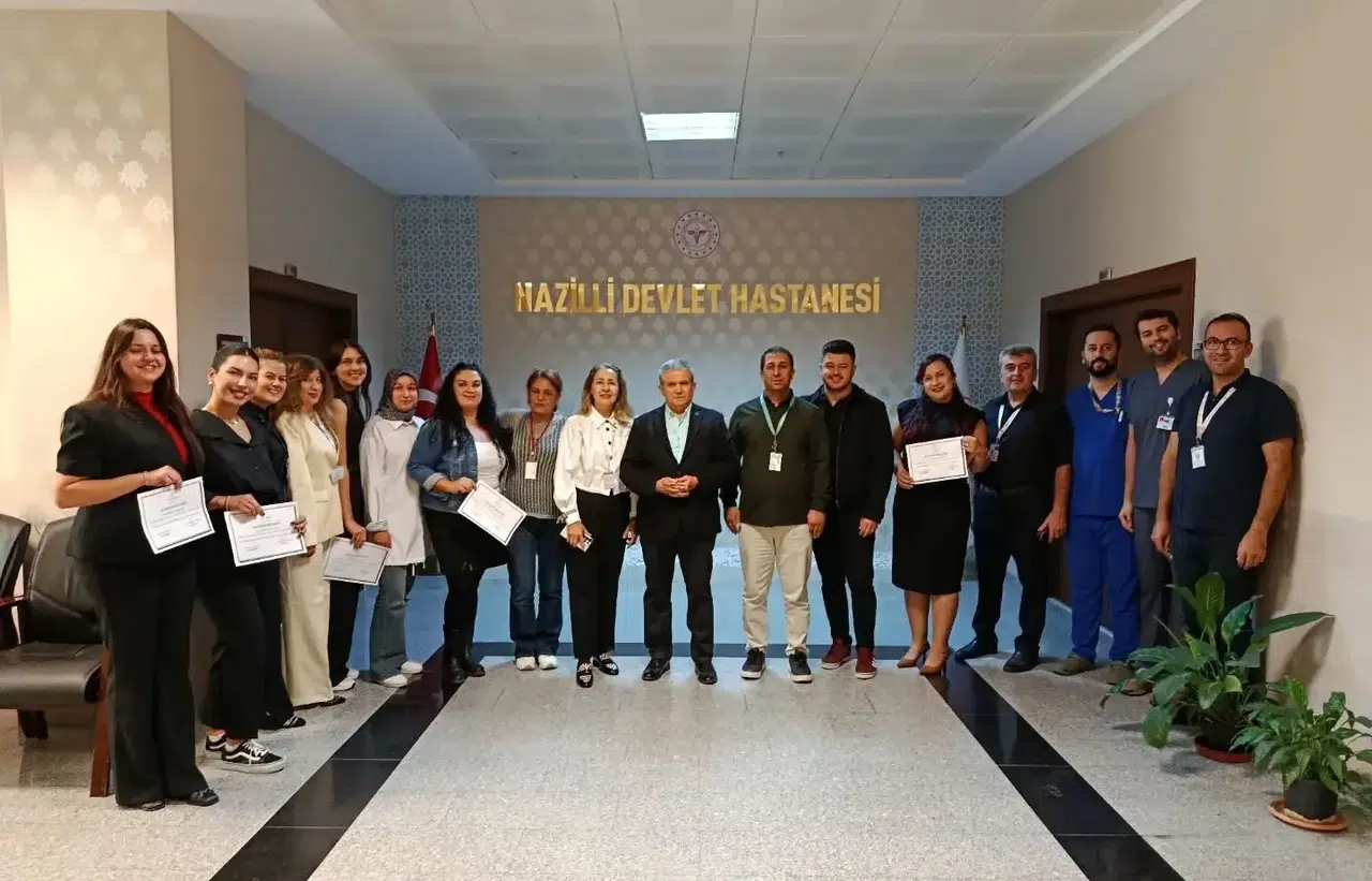 Nazilli’de sağlık ordusuna yeni takviye: Acil servisin uzmanları diplomalarını aldı