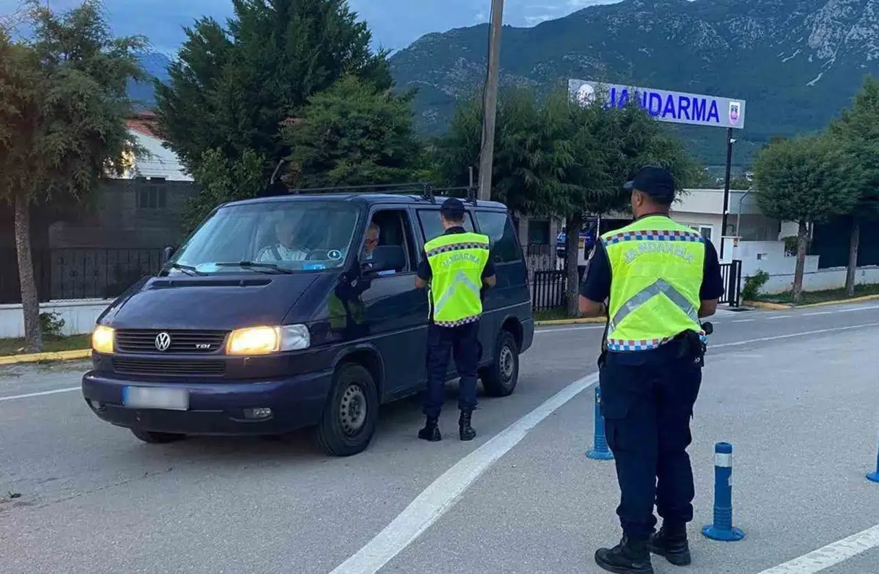Muğla yollarında sıkı denetim: Yüzlerce sürücüye ceza, onlarcasına trafikten men