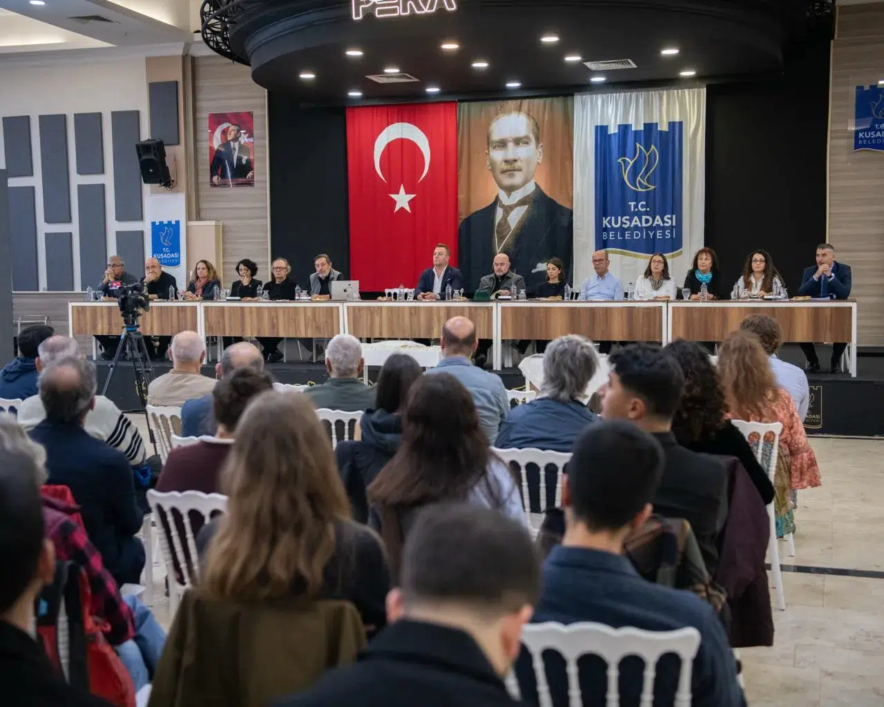Kuşadası'nın yeni vizyonu için mimarlar seferber oldu: Otogar alanı dönüşüyor