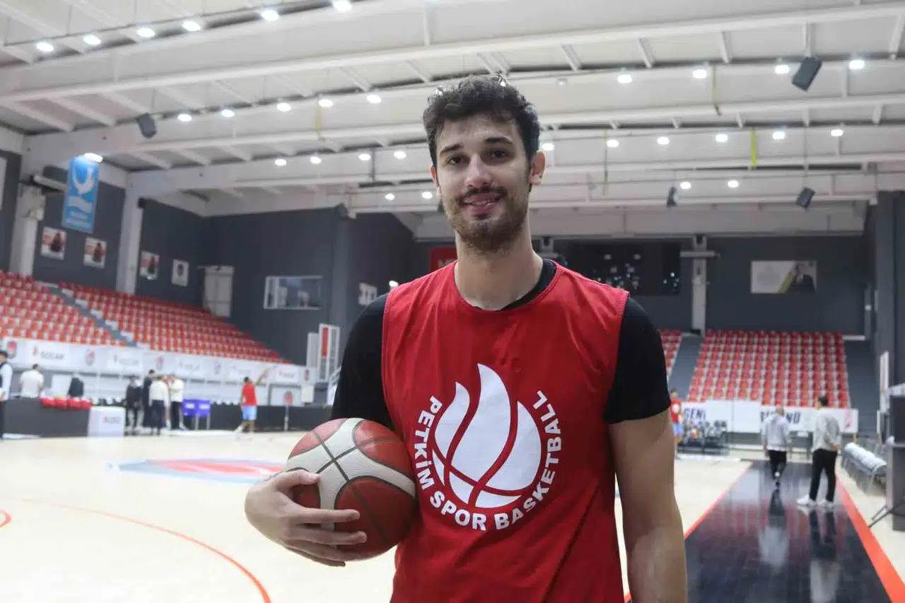 Aliağa Petkimspor’un parlayan yıldızı Yiğit Onan hedefini Avrupa’nın zirvesine koydu