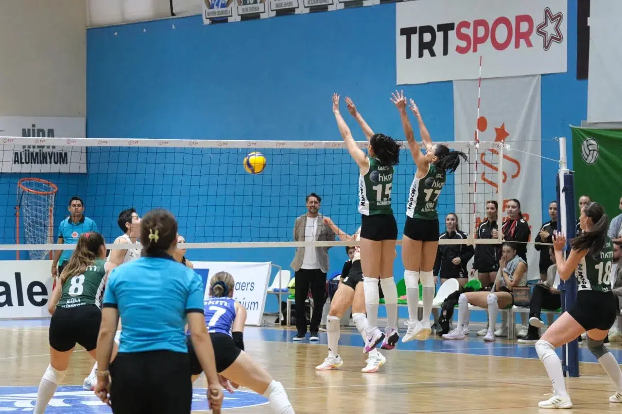 Bodrumspor voleybolda sezona sert bir başlangıç yaptı