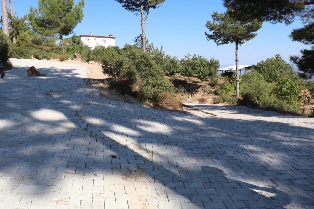 Madran’da imece ruhu kazandı: Yayla yolunda ulaşım konforu arttı