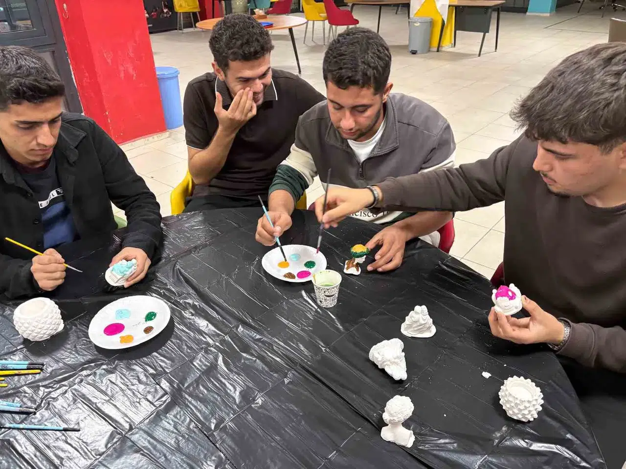Çamurdan sanata uzanan yolculuk: Muğlalı gençler hünerlerini sergiledi