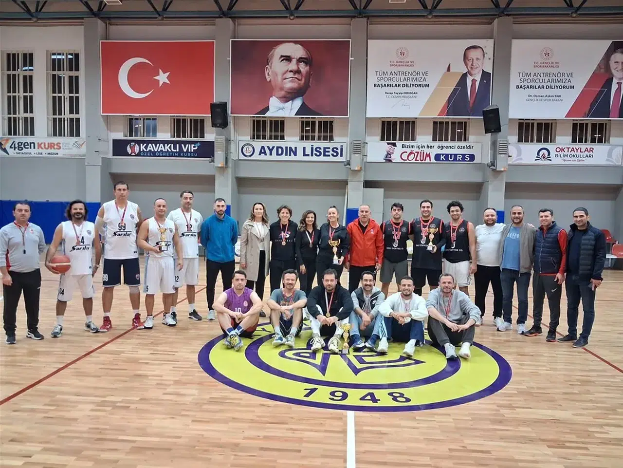 Potada çifte zafer: Aydın Milli Eğitim rakiplerini parkeye gömdü