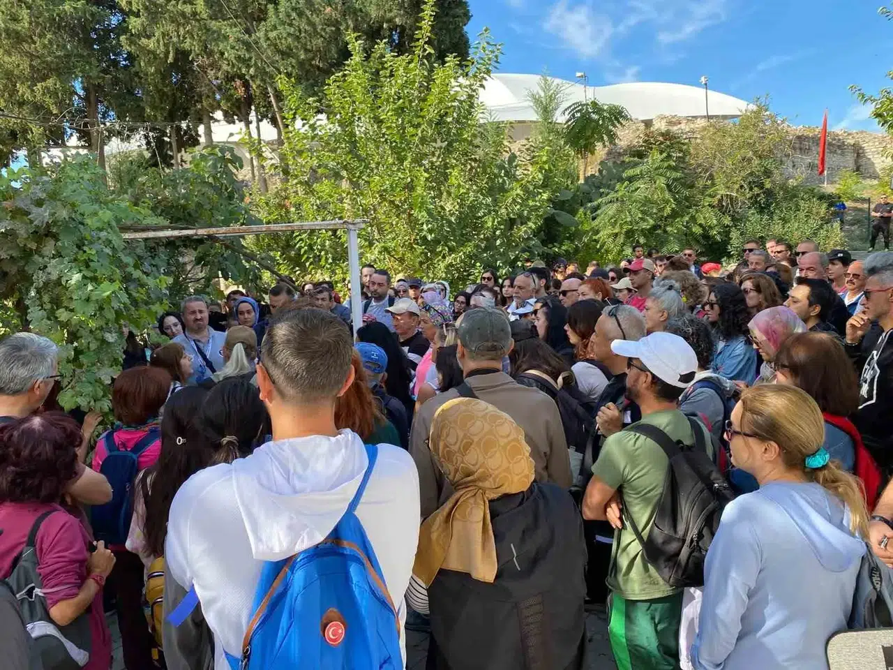 Doğaseverler Kuşadası’nda buluştu: Aydın’da trekking heyecanı başladı