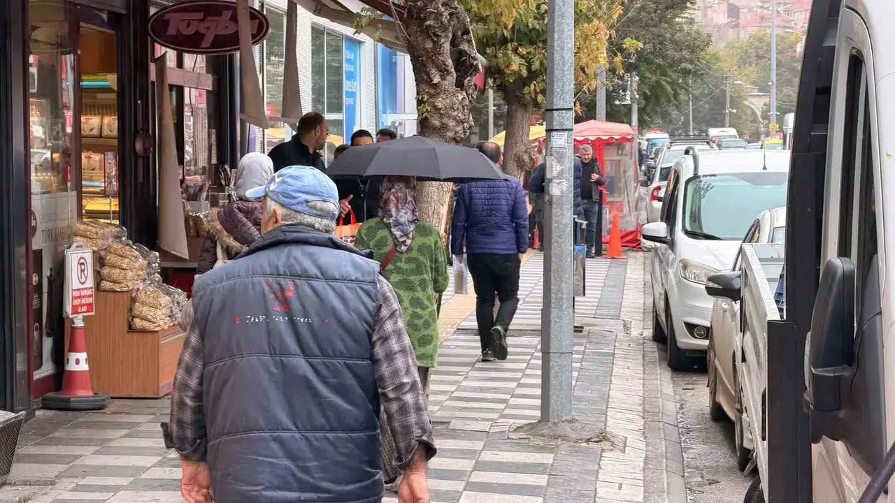 Afyonkarahisar'da meteorolojik alarm: Sağanak yağışlara karşı hazırlıklı olun
