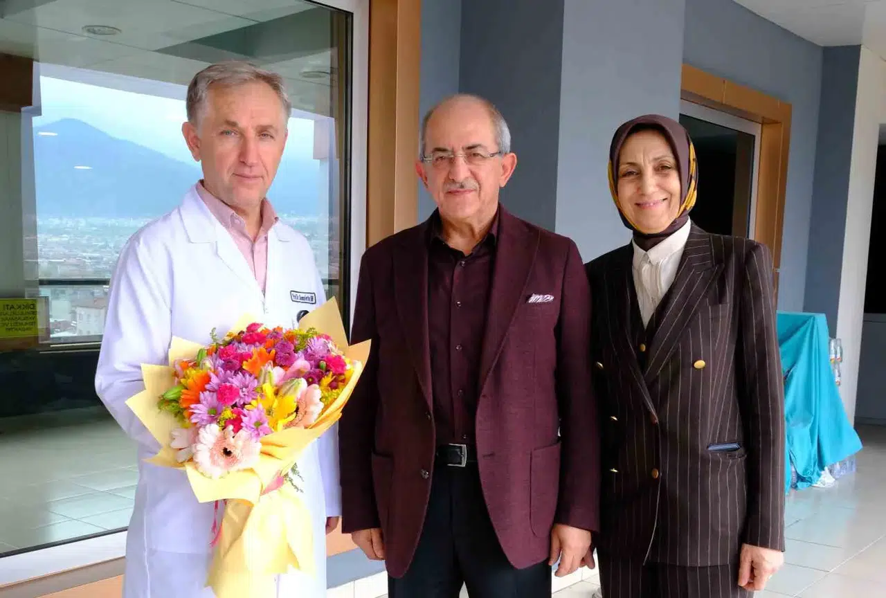 Denizli Tekden Hastanesinde bayrak değişimi: Yeni dönem Prof. Dr. Erdem’e emanet