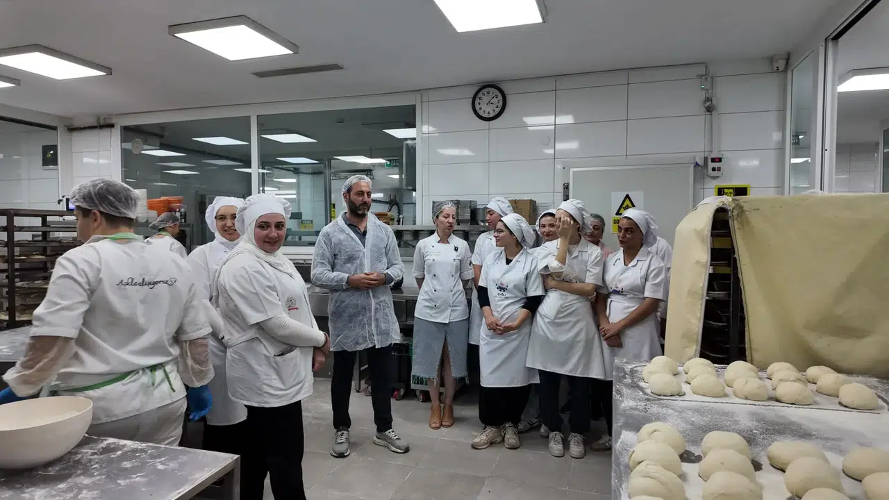 Mesleki Eğitimden İstihdama: Pastacılık Kursiyerleri Sektörle Buluştu!
