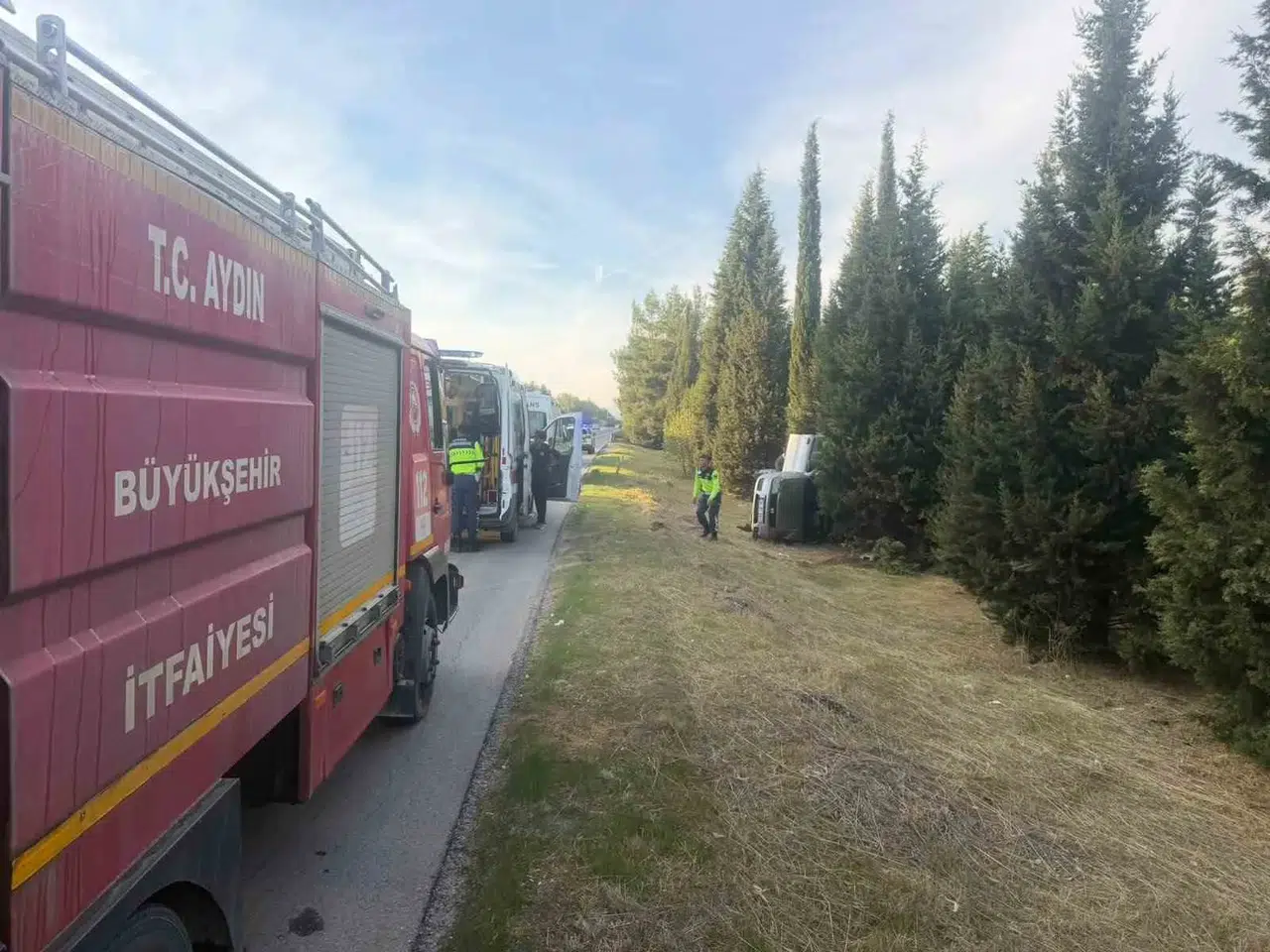 Germencik yolunda korkutan kaza: Direksiyon hakimiyetini kaybetti, araç takla attı