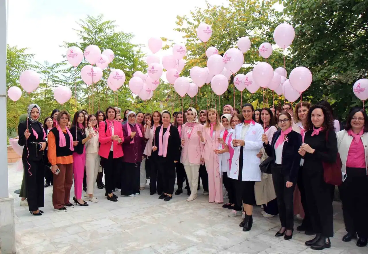 Denizli’de pembe seferberlik: Erken teşhis için dev adım