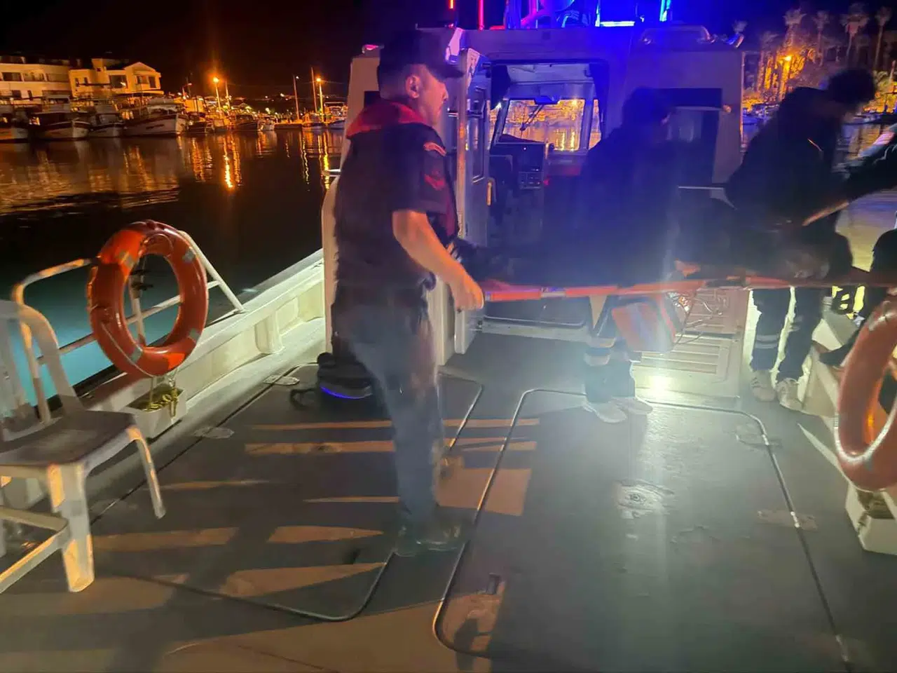 Datça açıklarında nefes kesen operasyon: Denizden acil tahliye