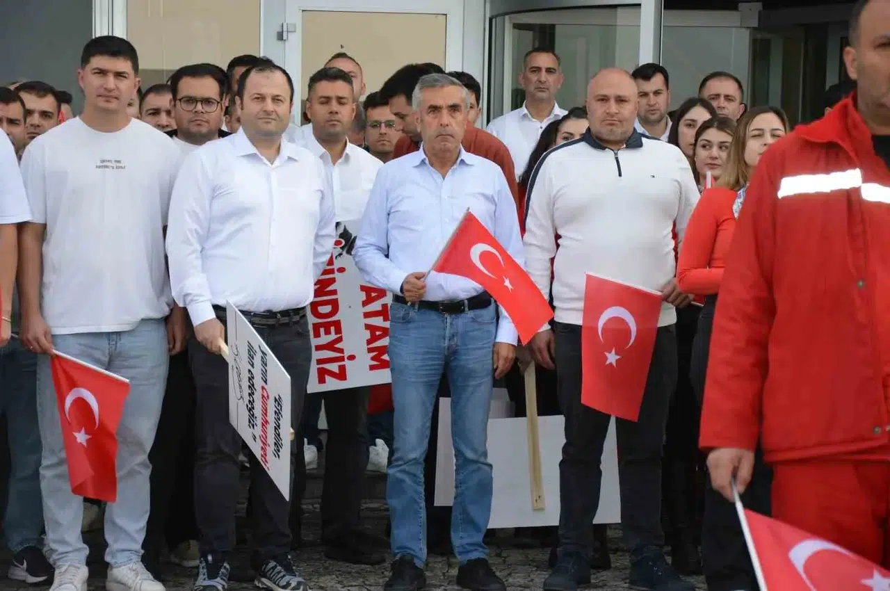 Gedik Piliç’te 29 Ekim gururu: Dev kadro Cumhuriyet için bir araya geldi